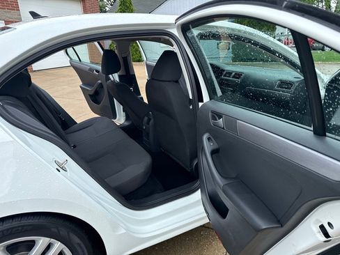 Used 2015 Volkswagen Jetta TDI S w/ Welcome Package FWD image 13
