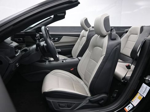 Used 2025 Ford Mustang GT Premium RWD image 22