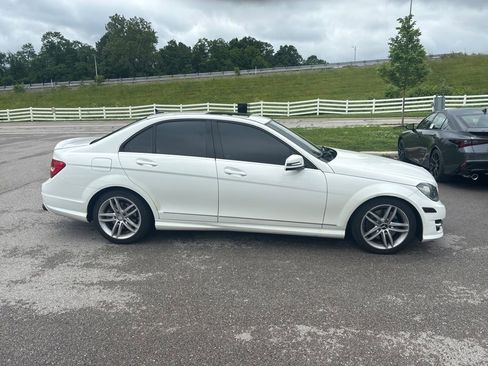 Used 2013 Mercedes-Benz C 300 4MATIC Sedan image 2