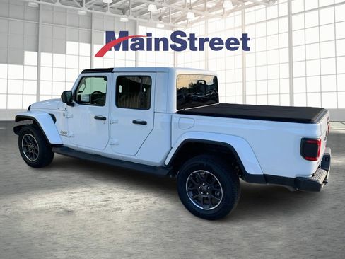 Used 2022 Jeep Gladiator Overland w/ Popular Equipment Package image 3