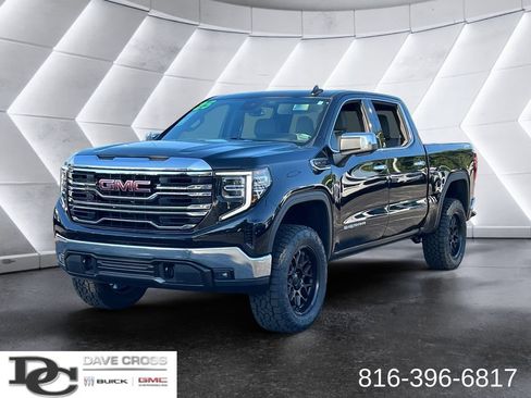 Used 2025 GMC Sierra 1500 SLT AWD/4WD image 1