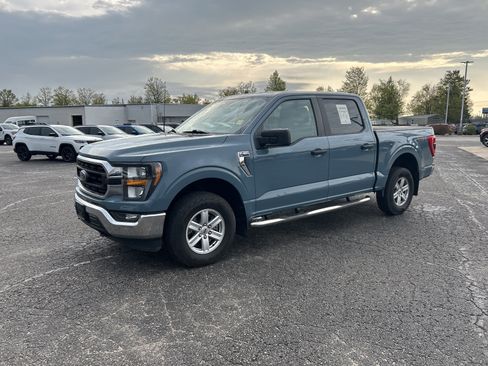 Used 2023 Ford F150 XLT AWD/4WD image 7
