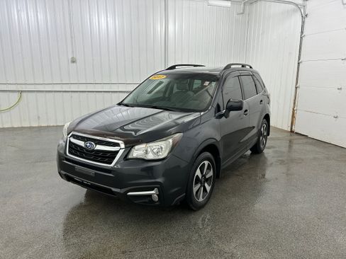 Used 2017 Subaru Forester 2.5i Limited w/ Popular Package #2 AWD/4WD image 16
