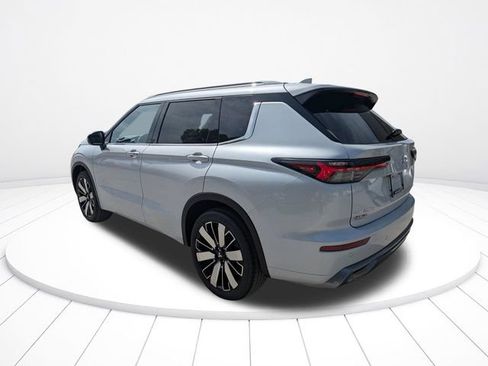 New 2026 Mitsubishi Outlander SEL FWD image 6