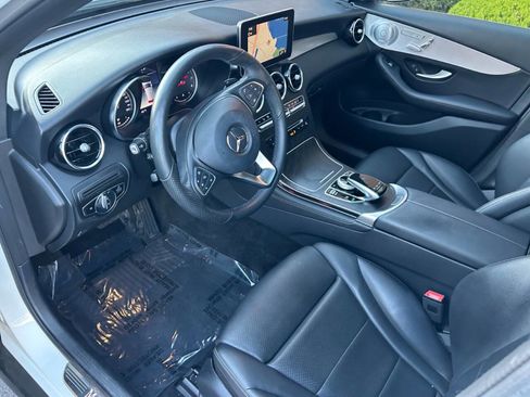 Used 2019 Mercedes-Benz GLC 300 4MATIC w/ Multimedia Package image 27