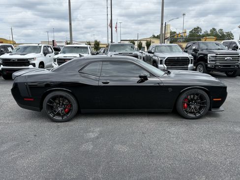 Used 2023 Dodge Challenger SRT Hellcat w/ Driver Convenience Group RWD image 12