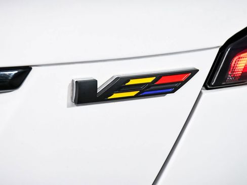 Used 2022 Cadillac CT5 V w/ Cold Weather Package AWD/4WD image 91