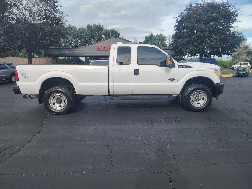 Used 2011 Ford F350 XL w/ PWR Equipment Group AWD/4WD image 2