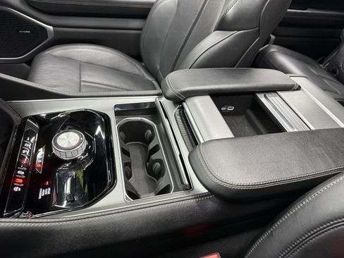 Used 2024 Jeep Wagoneer Series II image 22