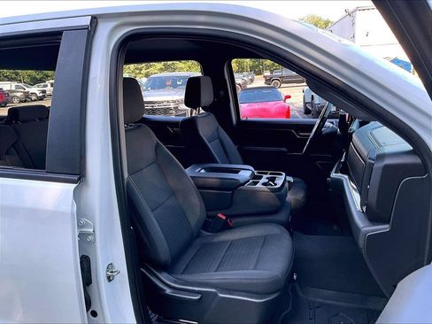 Used 2022 Chevrolet Silverado 1500 LT AWD/4WD image 11