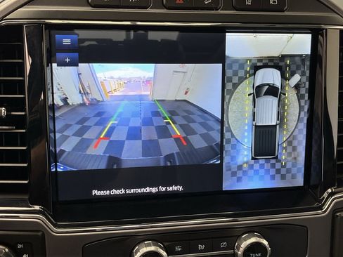 Used 2022 Ford F350 Limited image 6