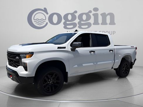 New 2026 Chevrolet Silverado 1500 Custom Trail Boss w/ LPO, Dark Essentials Package AWD/4WD image 1
