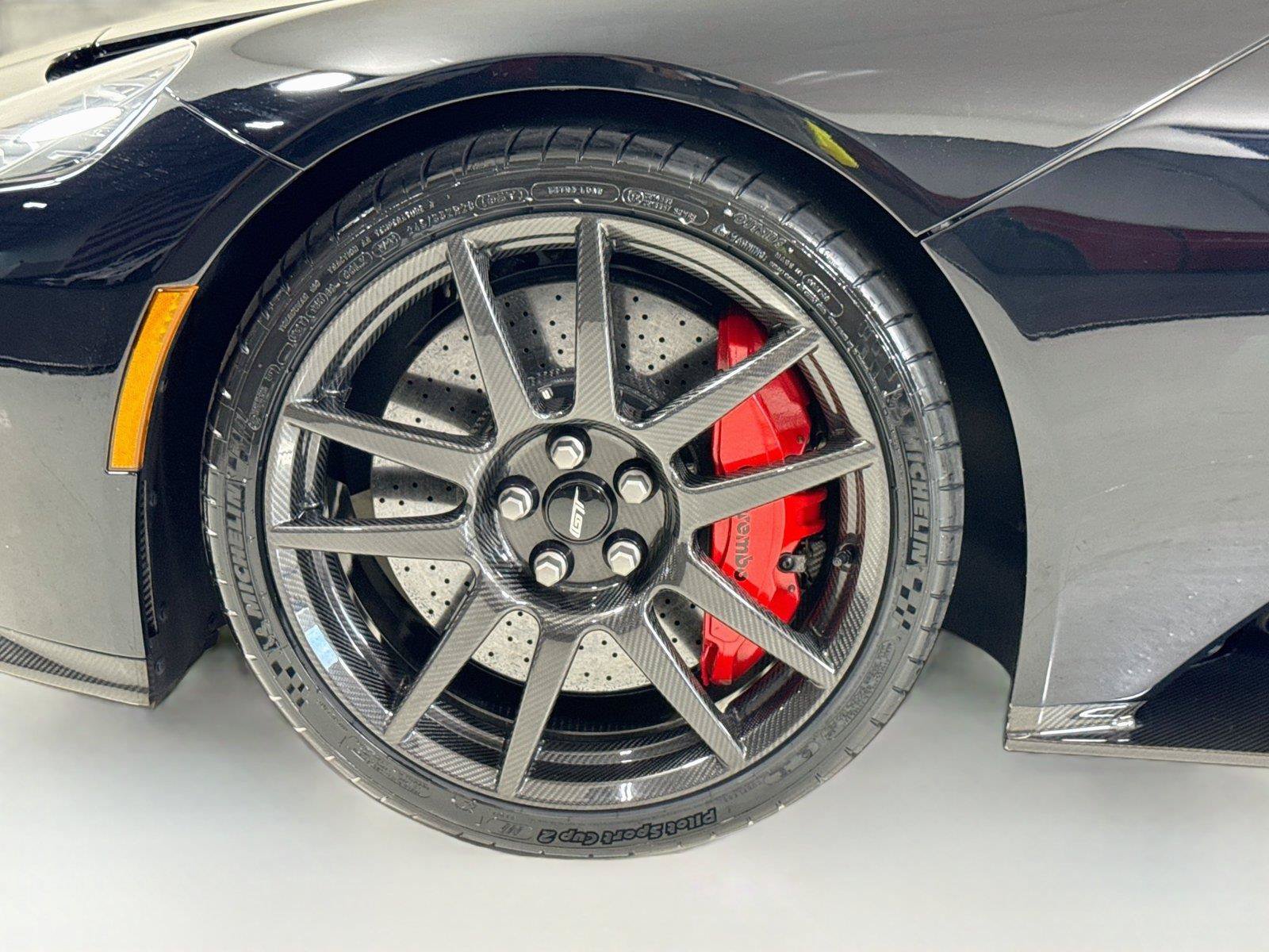 Used 2018 Ford GT RWD image 39