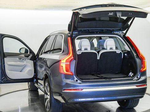 Certified 2025 Volvo XC90 T8 Ultra w/ Protection Package Premier AWD/4WD image 28