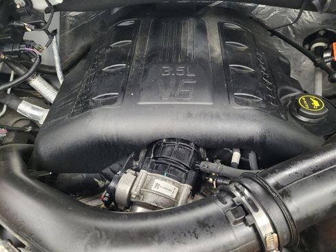 Used 2015 Ford F150 XLT image 30