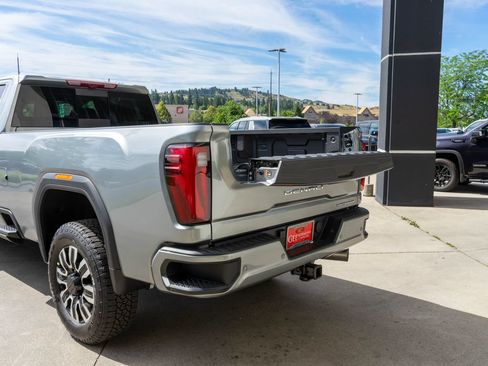 New 2026 GMC Sierra 3500 Denali Ultimate AWD/4WD image 33