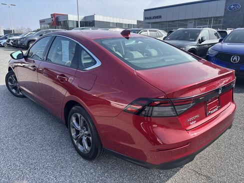 Used 2024 Honda Accord EX image 3