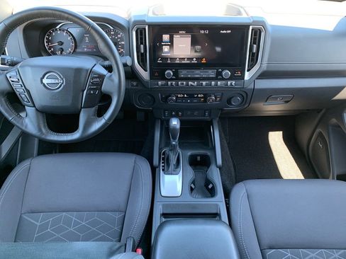 Used 2025 Nissan Frontier SV w/ SV Convenience Package RWD image 15