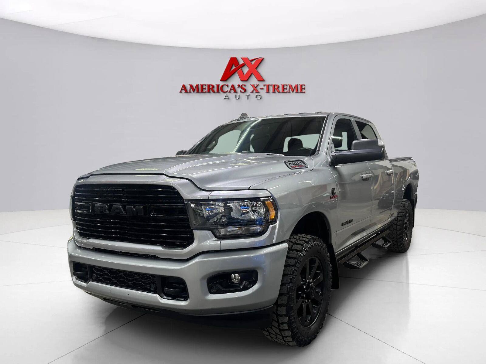 Used 2021 RAM 2500 Big Horn w/ Night Edition AWD/4WD image 2
