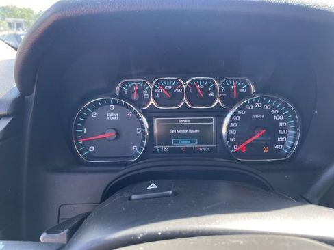 Used 2018 Chevrolet Tahoe LT image 25