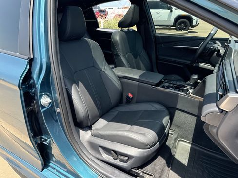 Used 2025 Toyota Camry XSE FWD image 24