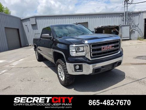Used 2015 GMC Sierra 1500 SLE w/ SLE Value Package AWD/4WD image 3