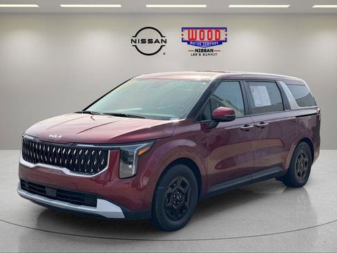 Used 2025 Kia Carnival image 7