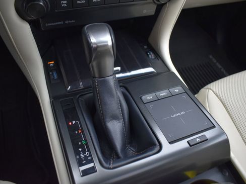 Used 2022 Lexus GX 460 Premium image 13