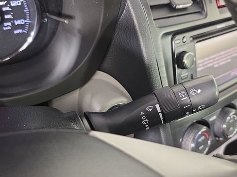 Used 2015 Subaru Forester 2.5i Touring w/ Eyesight & Navigation System image 32