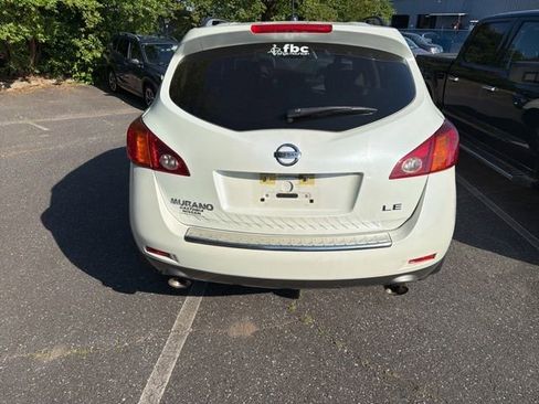 Used 2010 Nissan Murano LE w/ Navigation Pkg FWD image 6