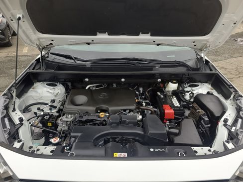 Certified 2025 Toyota RAV4 LE image 30