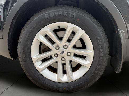 Used 2014 Ford Explorer XLT w/ Equipment Group 202A AWD/4WD image 7
