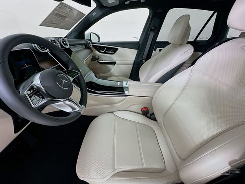 New 2026 Mercedes-Benz GLC 300 image 23