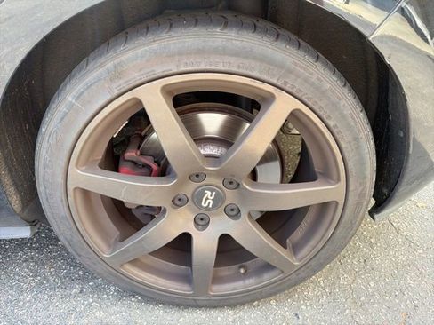 Used 2017 Volkswagen GTI SE image 7