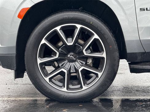 Used 2024 Chevrolet Suburban RST image 14