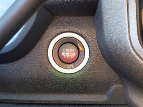 Used 2024 RAM 2500 Tradesman w/ Chrome Appearance Group image 28