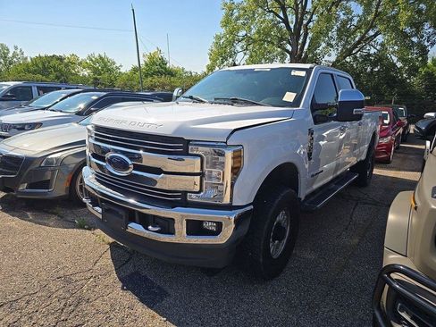 Used 2019 Ford F350 Lariat w/ Chrome Package AWD/4WD image 3