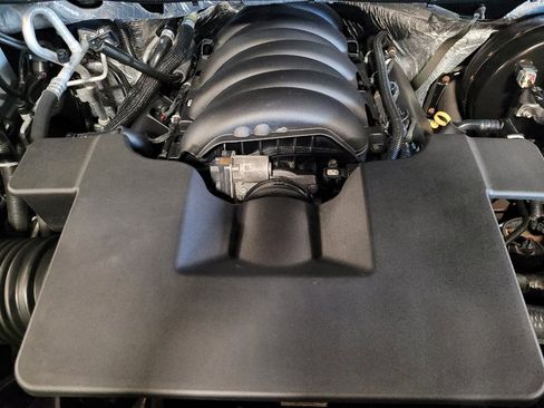 Used 2016 Chevrolet Tahoe LTZ AWD/4WD image 30
