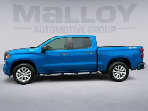 Used 2024 Chevrolet Silverado 1500 Custom AWD/4WD image 2
