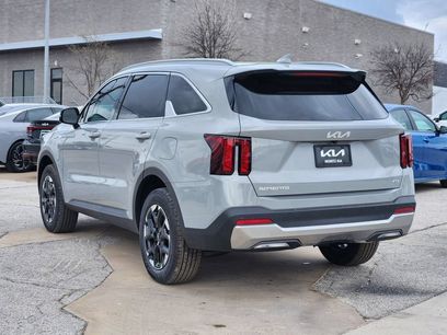 New 2026 Kia Sorento S w/ S Panoramic Sunroof Package