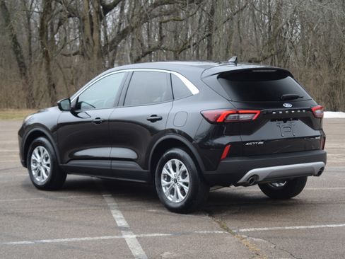 Used 2023 Ford Escape Active w/ Tech Pack #2 image 23