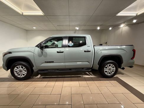 Used 2025 Toyota Tundra SR5 w/ SR5 Convenience Package image 2