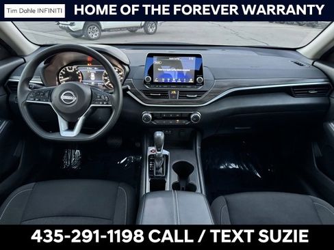 Used 2025 Nissan Altima 2.5 SV image 3