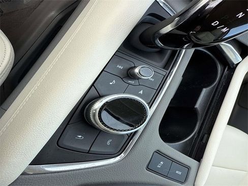 Used 2024 Cadillac XT6 Premium Luxury w/ Technology Package image 25