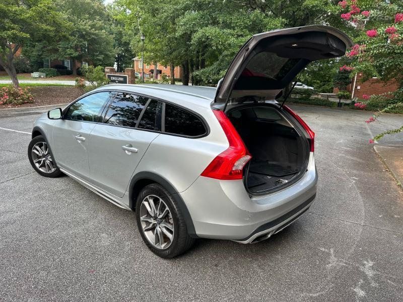 Used 2017 Volvo V60 T5 Cross Country w/ Convenience Package AWD/4WD image 14
