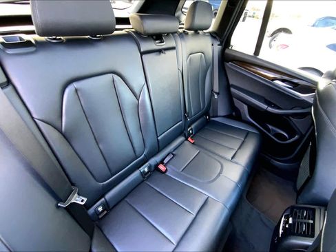 Used 2019 BMW X3 sDrive30i image 17