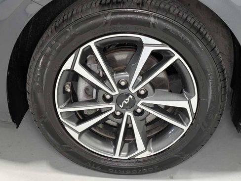 Certified 2023 Kia Forte LXS w/ LXS Technology Package FWD image 3