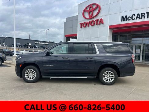 Used 2023 Chevrolet Suburban LT image 14