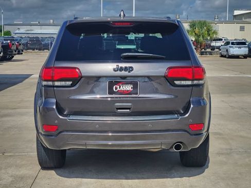 Used 2020 Jeep Grand Cherokee Altitude RWD image 6