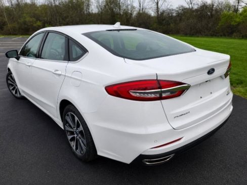 Used 2020 Ford Fusion SE AWD/4WD image 4